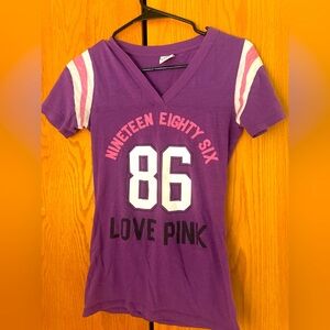 Pink Vs Vintage tee shirt size small